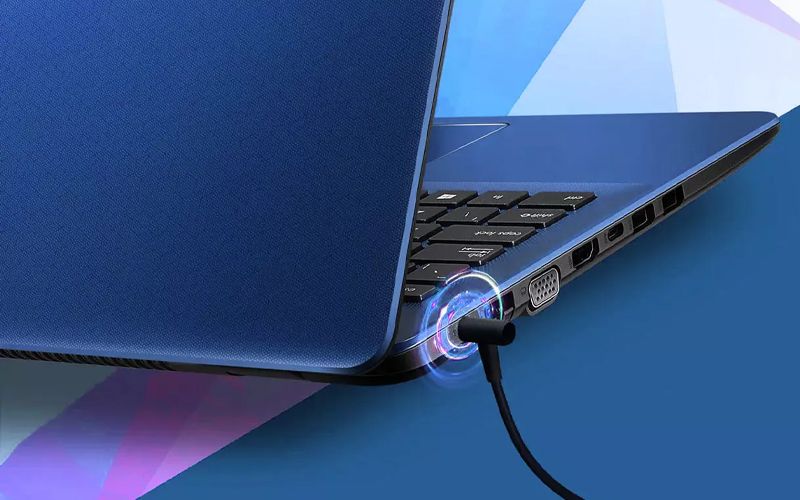 Dây cắm nguồn của laptop bị nóng hoặc có mùi khét