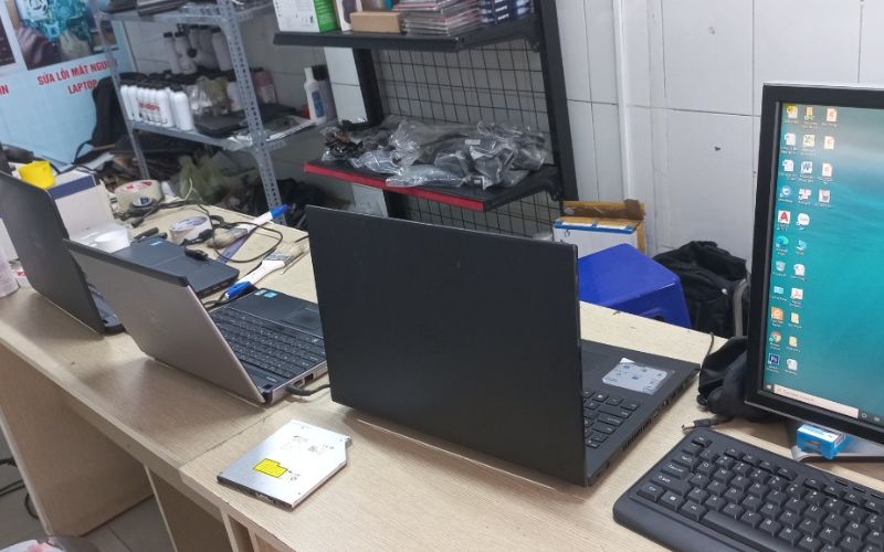 Dịch vụ sửa nguồn Laptop của quận 9