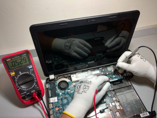 C&aacute;ch sửa lỗi laptop kh&ocirc;ng l&ecirc;n nguồn