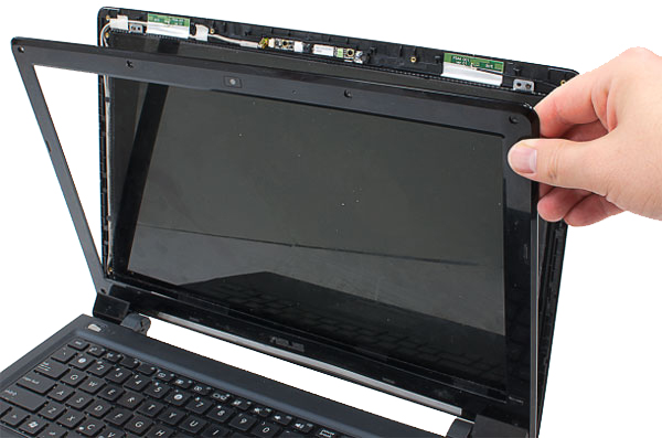 Thay pin laptop chính hãng lấy liền
