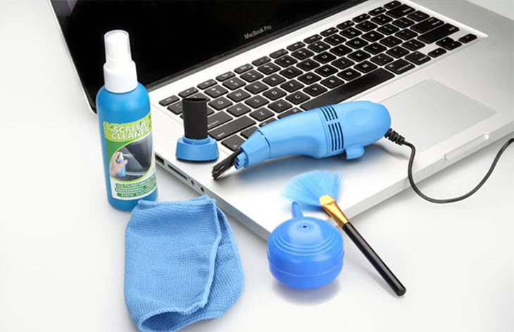 Dịch vụ vệ sinh laptop quận 2